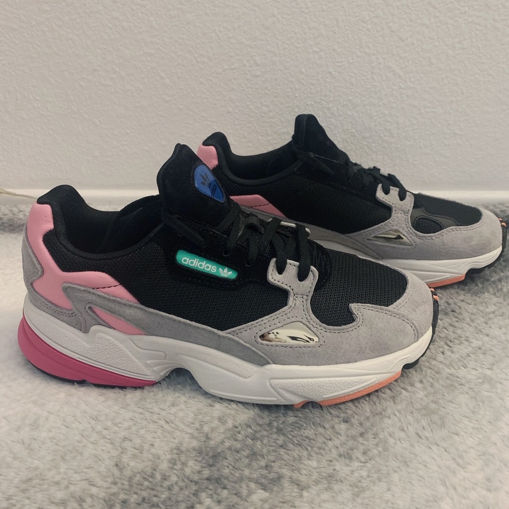 adidas Falcon
